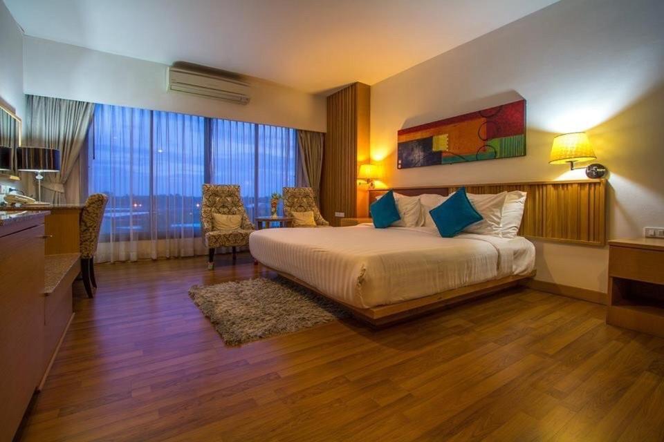 Mamaison Hotel Buriram Exterior photo