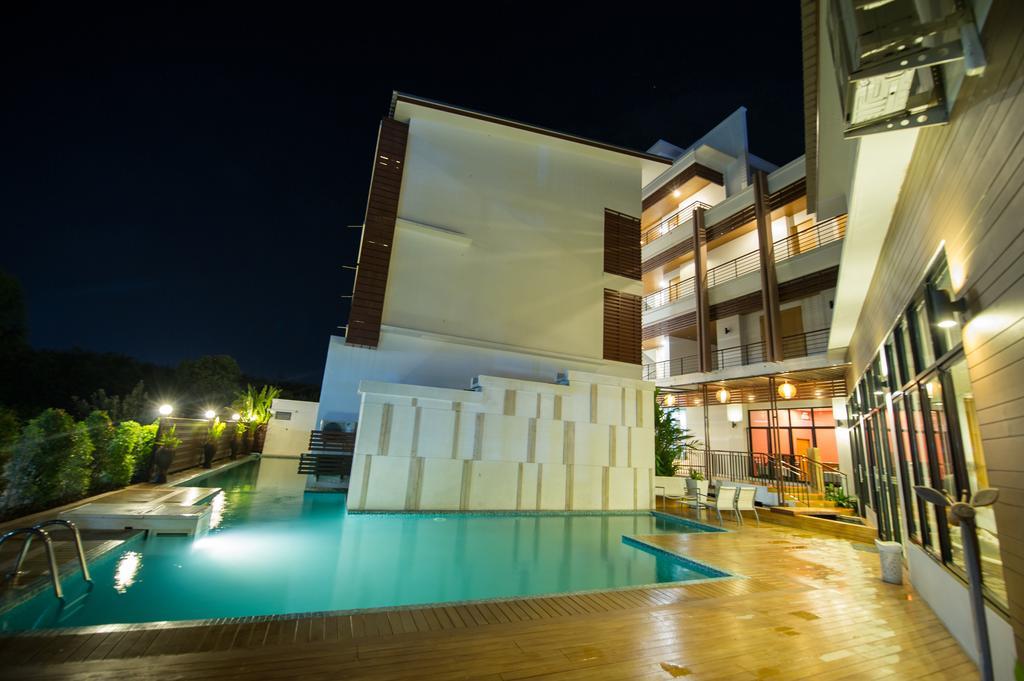 Mamaison Hotel Buriram Exterior photo